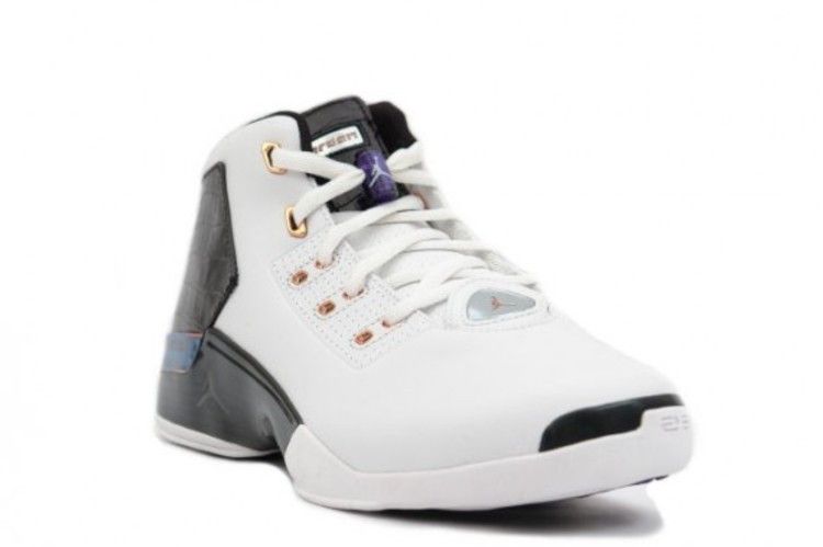 Air Jordan 17+ OG 'Copper' 2002 — White/Black/Metallic Copper Coin