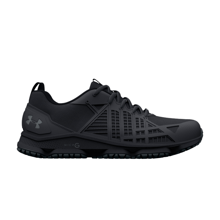 Under Armour Micro G Strikefast Protect 2E Wide 'Black Pitch Grey' — Black/Pitch Grey