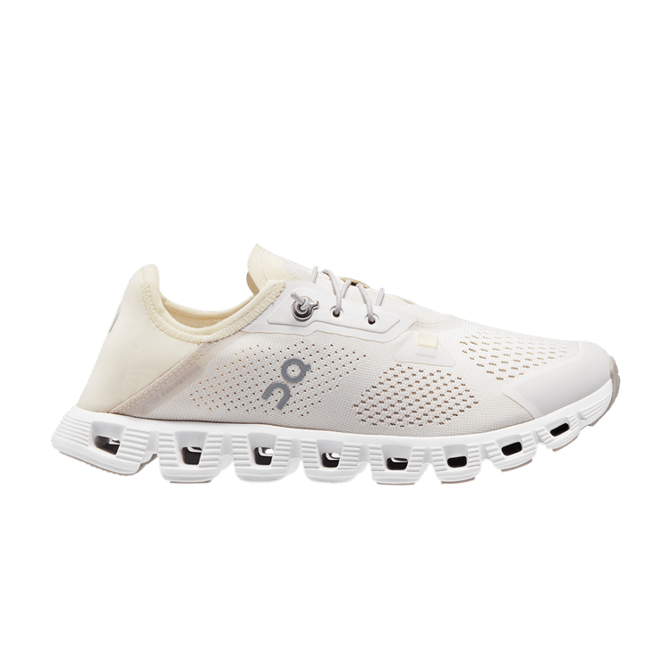 ON Wmns Cloud 5 Coast 'Sand Ray' — Sand/Ray