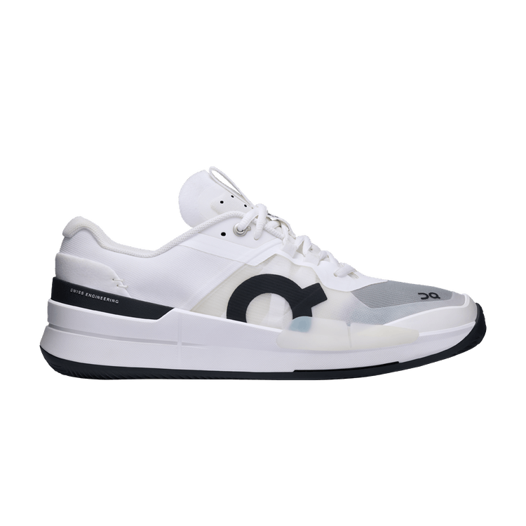 ON Wmns The Roger Pro 2 Clay 'White Black' — White/Black