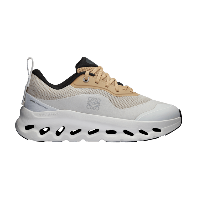 Loewe x ON Wmns Cloudtilt 2 'Tan White' — Tan/White