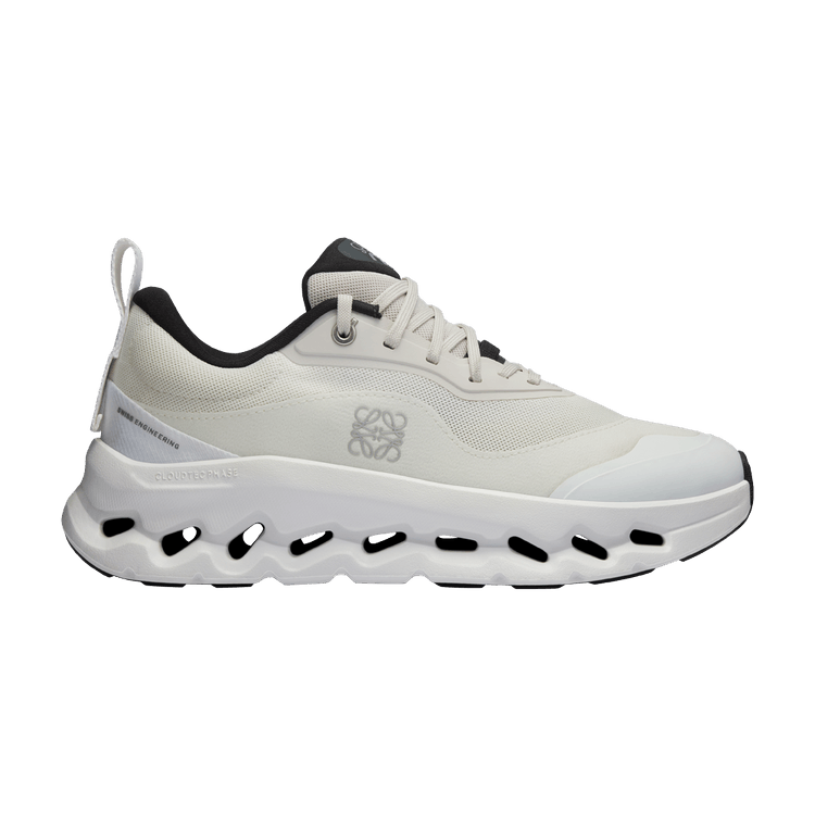 Loewe x ON Wmns Cloudtilt 2 'Sand White' — Sand/White
