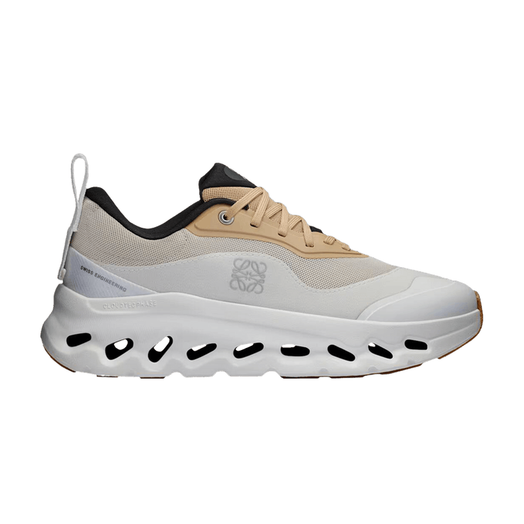 Loewe x ON Wmns Cloudtilt 2 'Tan White Gum' — Tan/White/Gum