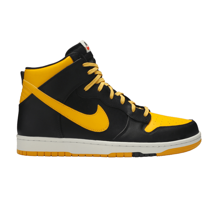 Nike Dunk CMFT — University Gold/White/Black