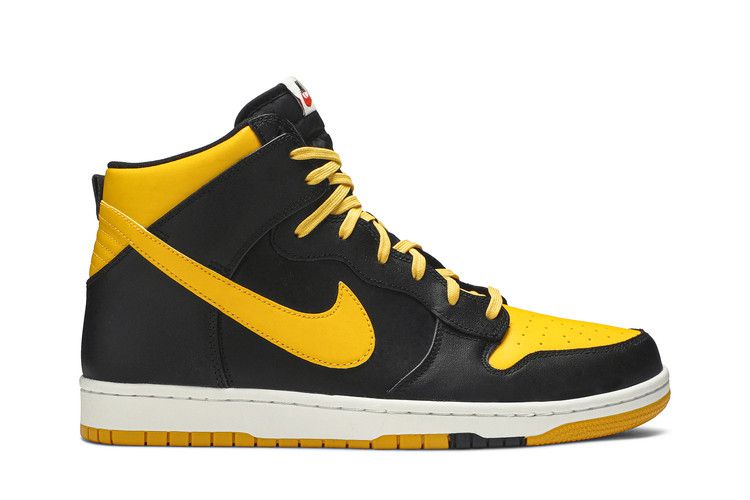Nike Dunk CMFT — University Gold/White/Black (2)