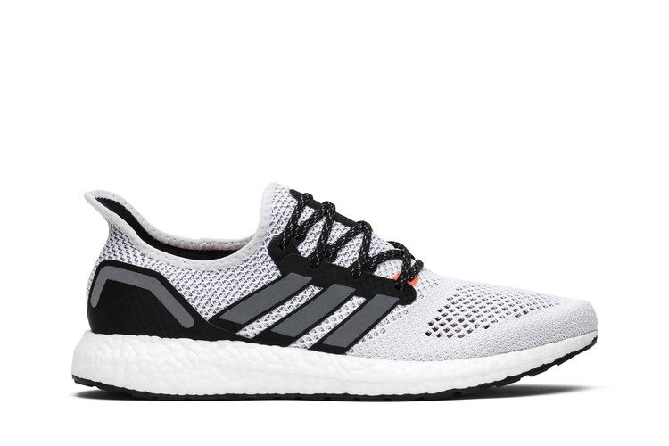 Adidas AM4TKY 'Tokyo' — Footwear White/Core Black/Cloud White