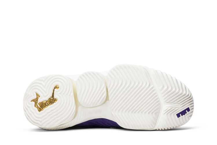 Nike LeBron 16 'King Court Purple' — Court Purple/Metallic Gold (5)