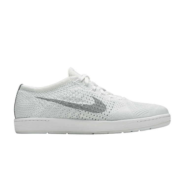Nike Wmns Tennis Classic Ultra Flyknit 'White Wolf Grey' — White/Wolf Grey