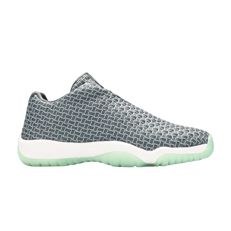 Air Jordan Future Low GS 'Wolf Grey' — Wolf Grey/Emerald Rise