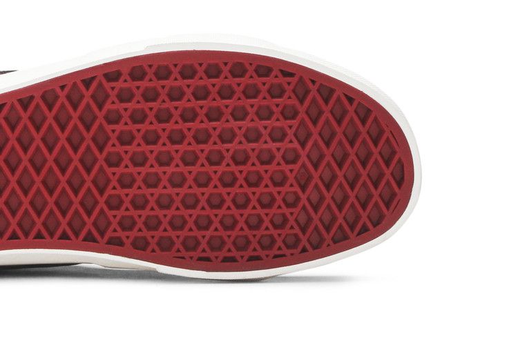 Harry Potter x Vans Sk8-Hi 'Gryffindor' — Red/Black/Multi