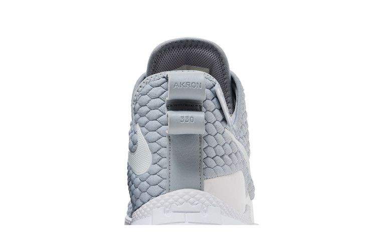 Nike LeBron Witness 3 Premium 'Wolf Grey' — Wolf Grey/Team Red/White/Half Blue