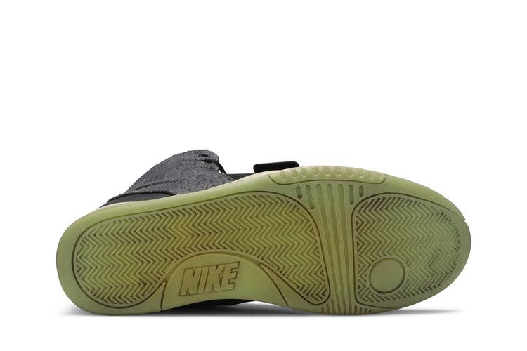 Nike Air Yeezy 2 'My Beautiful Dark Twisted Fantasy' Sample — Black/White