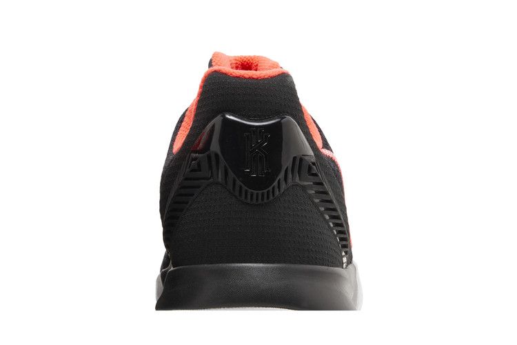 Nike Kyrie Flytrap 2 'Black Bright Crimson' — Black/White/Bright Crimson