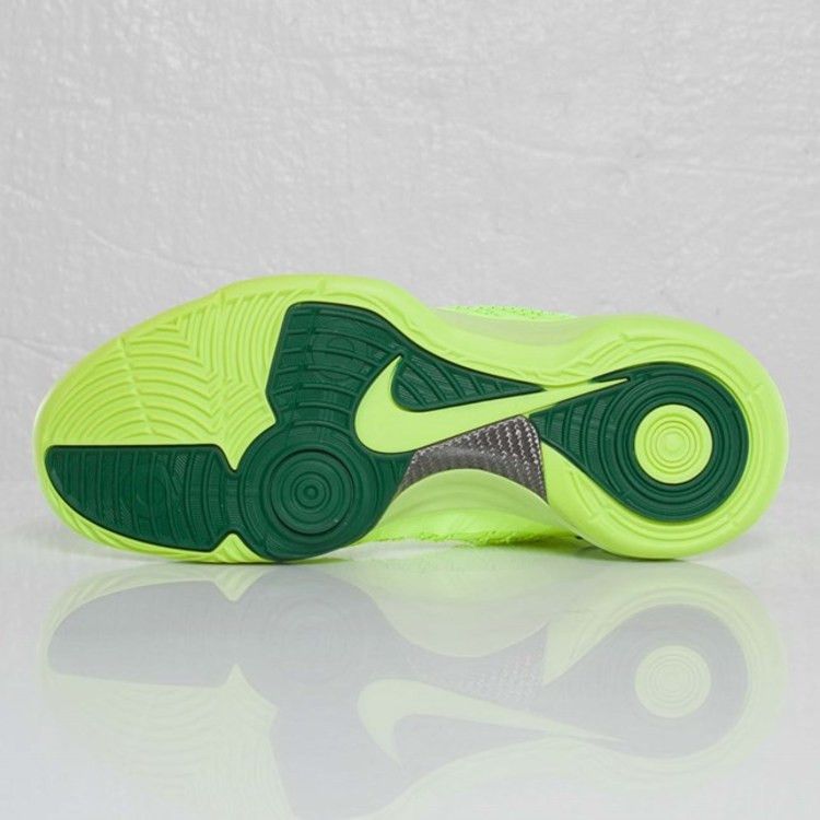 Nike Lunar Hyperdunk+ 2012 — Volt/Gorge Green