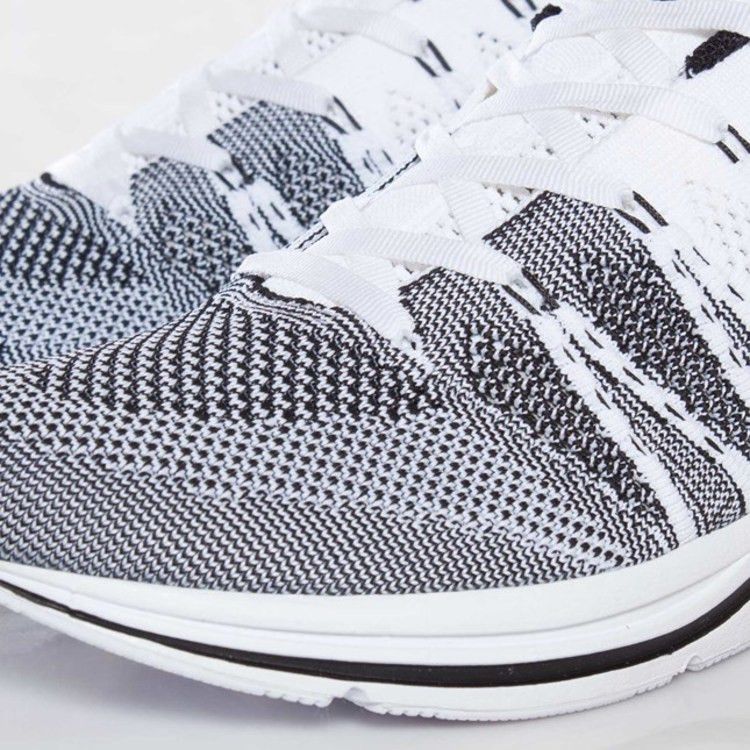 Nike Flyknit Trainer 'White Black' — White/Black