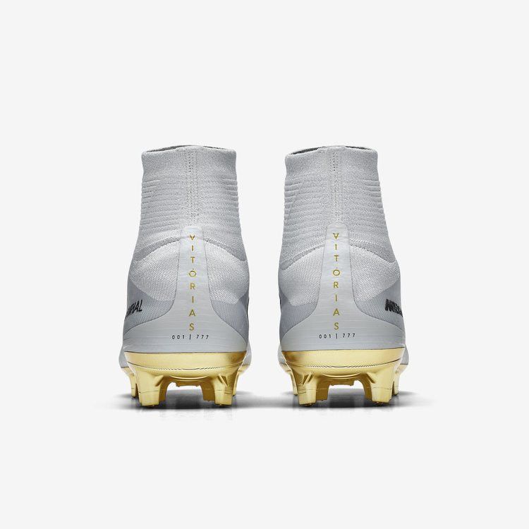 Nike Mercurial Superfly V CR7 SE FG 'Vitorias' — White/Gold
