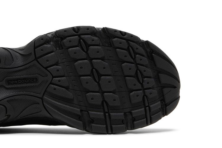 New Balance 530 'Black' — Black/Silver