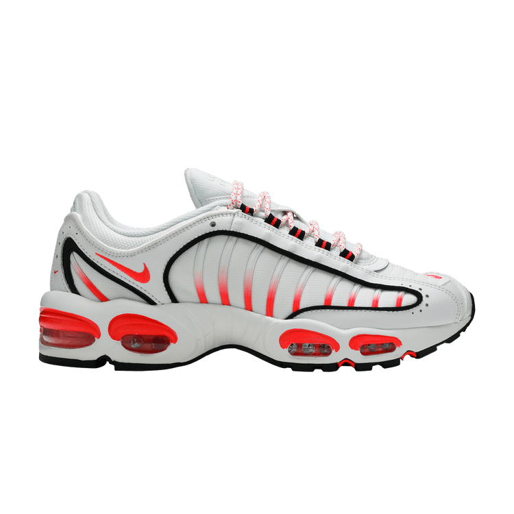 Nike Air Max Tailwind 4 SE 'White Flash Crimson' — White/Flash Crimson/Black/Laser Crimson