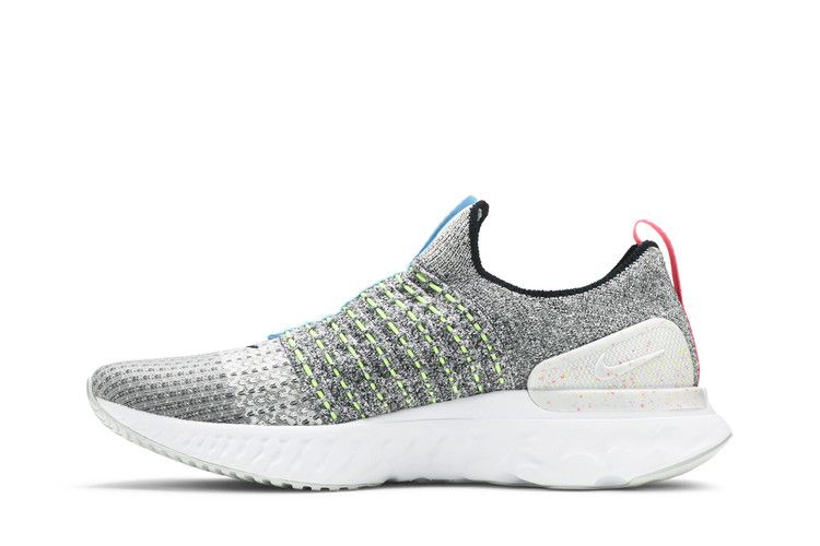 Nike React Phantom Run Flyknit 2 'Crater' — White/Flash Crimson/Baltic Blue/Black (4)