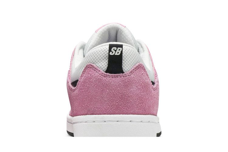 Nike Wmns Alleyoop SB 'Magic Flamingo' — Magic Flamingo/Black/White (8)