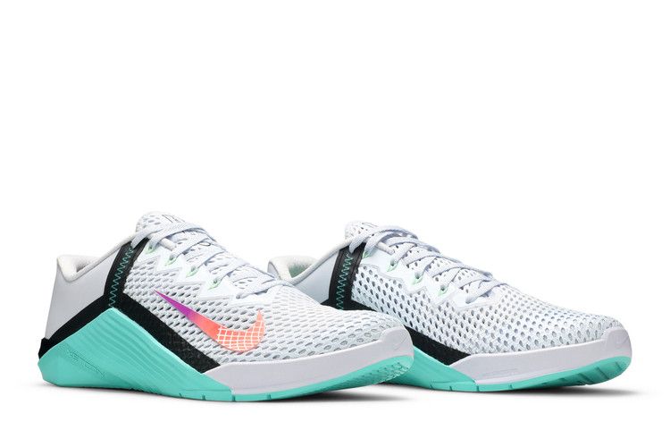 Nike Metcon 6 'Football Grey Jade' — Football Grey/Hyper Jade/Black/Flash Crimson