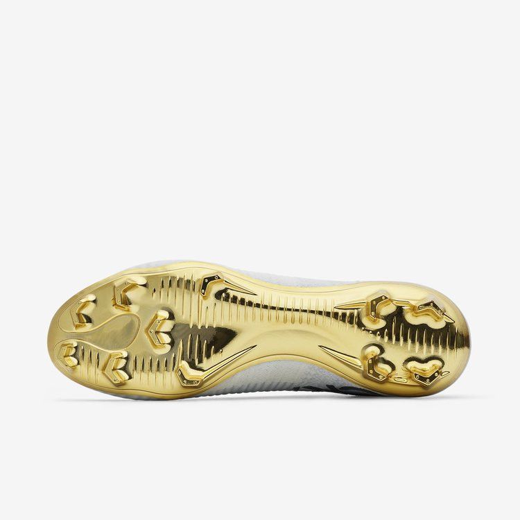 Nike Mercurial Superfly V CR7 SE FG 'Vitorias' — White/Gold