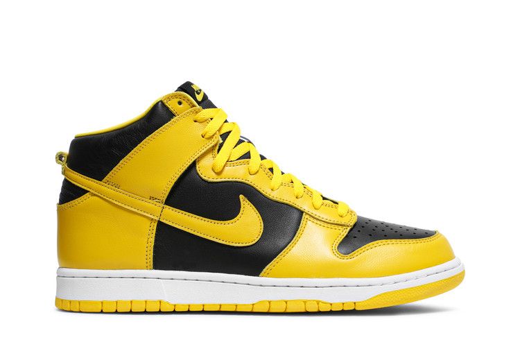 Nike Dunk High SP 'Iowa' 2020 — Black/Varsity Maize (2)