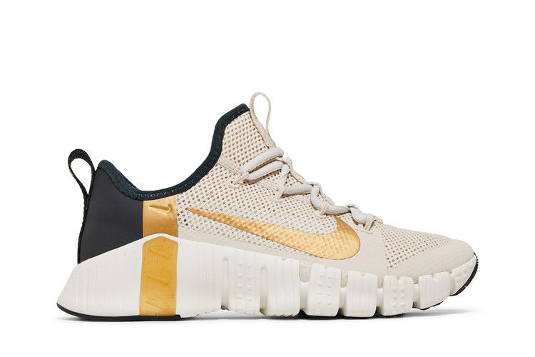 Nike Wmns Free Metcon 3 'Light Orewood Brown' — Light Orewood Brown/Dark Smoke Grey/Metallic Gold