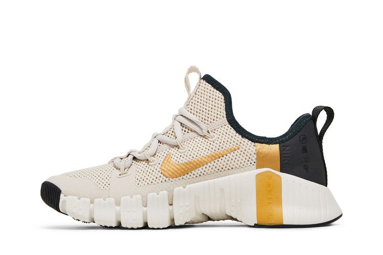 Nike Wmns Free Metcon 3 'Light Orewood Brown' — Light Orewood Brown/Dark Smoke Grey/Metallic Gold