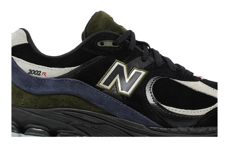 New Balance 2002R 'Chinese New Year - Year Of The Ox' — Black/Green/Grey