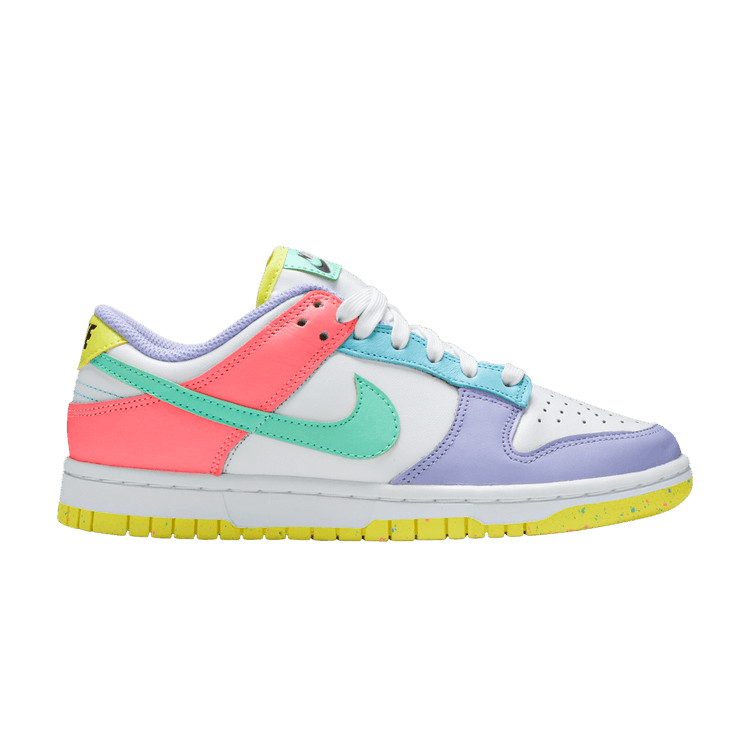 Nike Wmns Dunk Low SE 'Candy' — White/Green Glow/Sunset Pulse