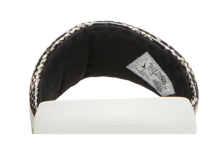 Nike Wmns Victori One Printed Slide 'Snakeskin' — Desert Sand/Summit White/Black