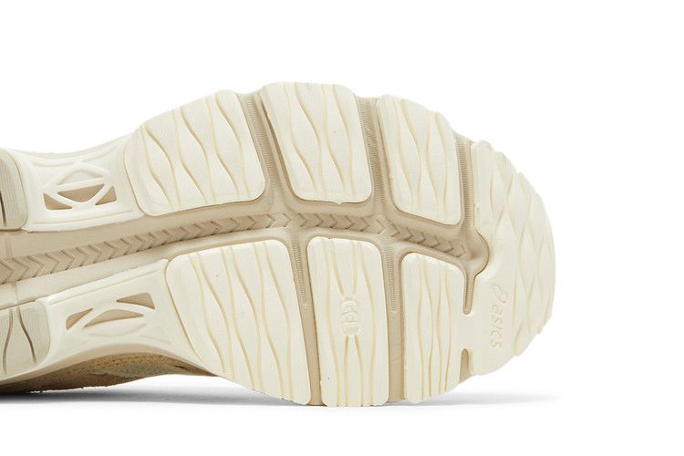 Asics Wmns Gel MC Plus 'Ivory Putty' — Ivory/Putty