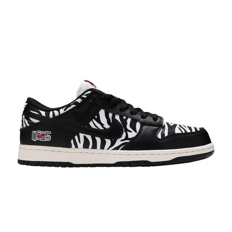 Quartersnacks x Nike Dunk Low SB 'Little Debbie’s Zebra Cakes' — Little Debbie’s Zebra Cakes