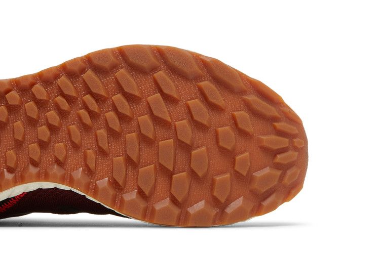 New Balance Fresh Foam Gobi v2 Trail 2E Wide 'Oxblood Gum' — Oxblood/Black