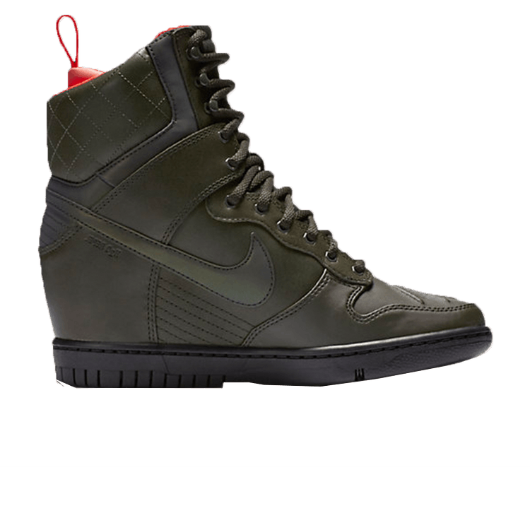 Nike Wmns Dunk Sky High 2.0 SneakerBoot — Sequoia/Bright Crimson/Menta/Sequoia