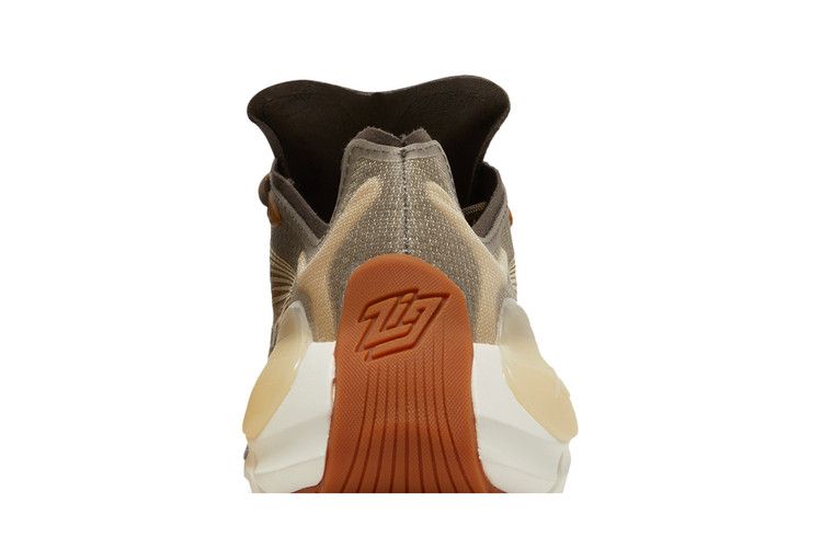 END. x Reebok Zig Kinetica 2 'Jupiter' — Stone/Rich Ochre/Chalk
