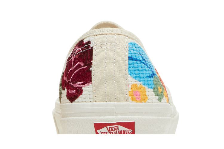 Vans Authentic 44 DX 'Anaheim Factory - Floral' — Needlepoint