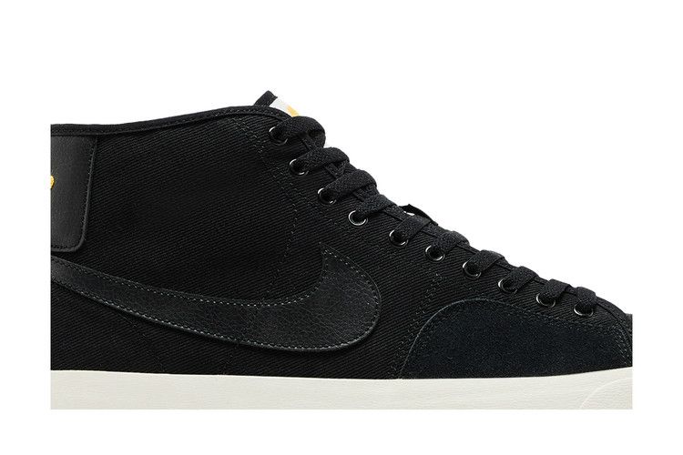 Nike Blazer Court Mid Premium SB 'Black' — Black/Black/Sail/Black