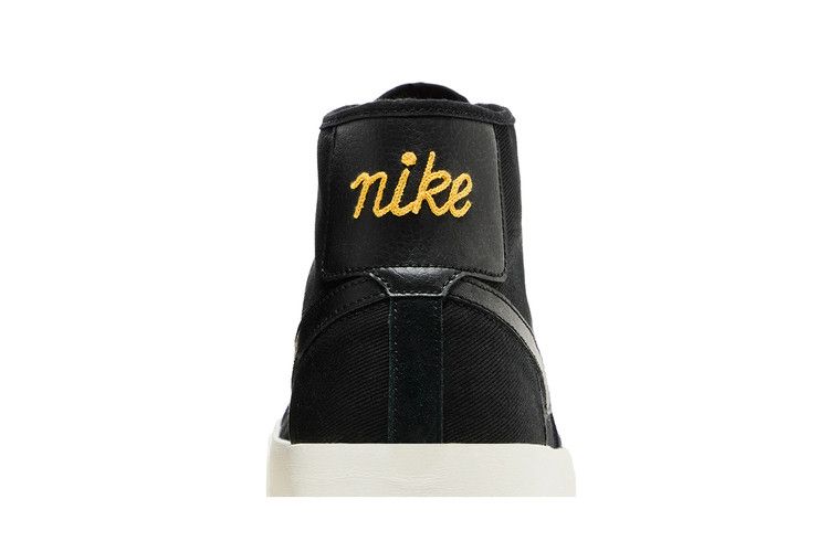 Nike Blazer Court Mid Premium SB 'Black' — Black/Black/Sail/Black