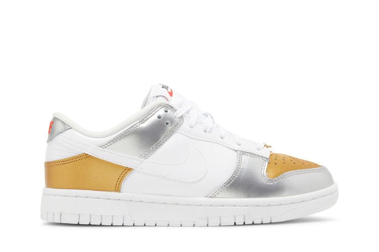 Nike Wmns Dunk Low SE 'Silver Gold Metallic' — White/Metallic Gold/Metallic Silver (2)