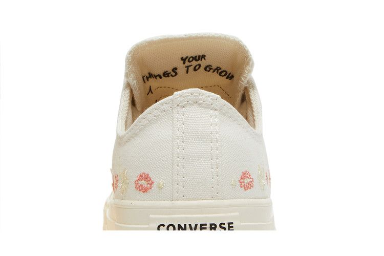 Converse Wmns Chuck Taylor All Star Low 'Embroidered Floral - Egret' — Egret/Multi/Black