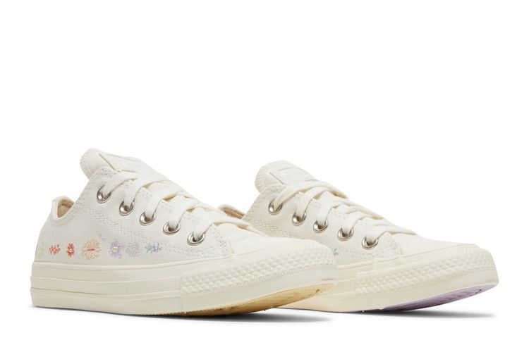 Converse Wmns Chuck Taylor All Star Low 'Embroidered Floral - Egret' — Egret/Multi/Black
