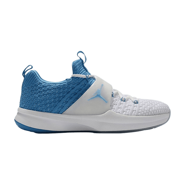 Air Jordan Trainer 2 Flyknit 'UNC' — White/University Blue