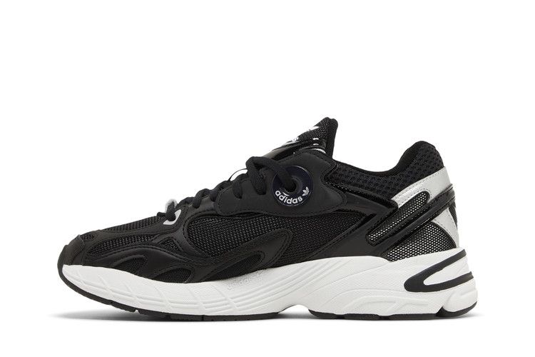 adidas Wmns Astir 'Black White' — Core Black/Core Black/Cloud White