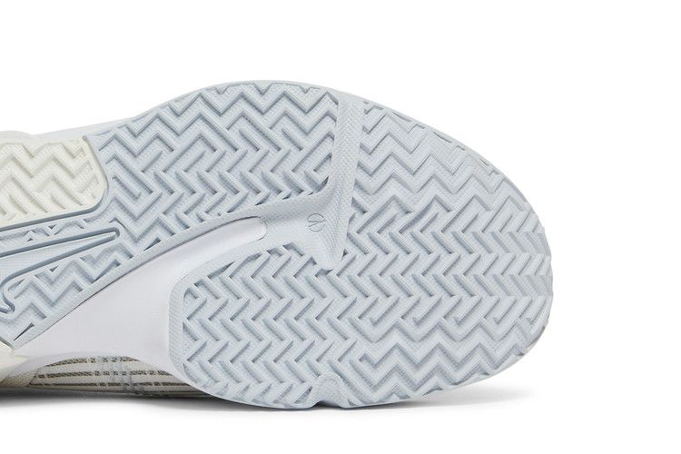 Nike LeBron Witness 6 'Summit White Metallic Pewter' — Summit White/Light Bone/Aura/Metallic Pewter (6)