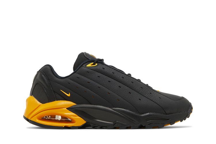NOCTA x Nike Hot Step Air Terra 'Black University Gold' — Black/University Gold (2)
