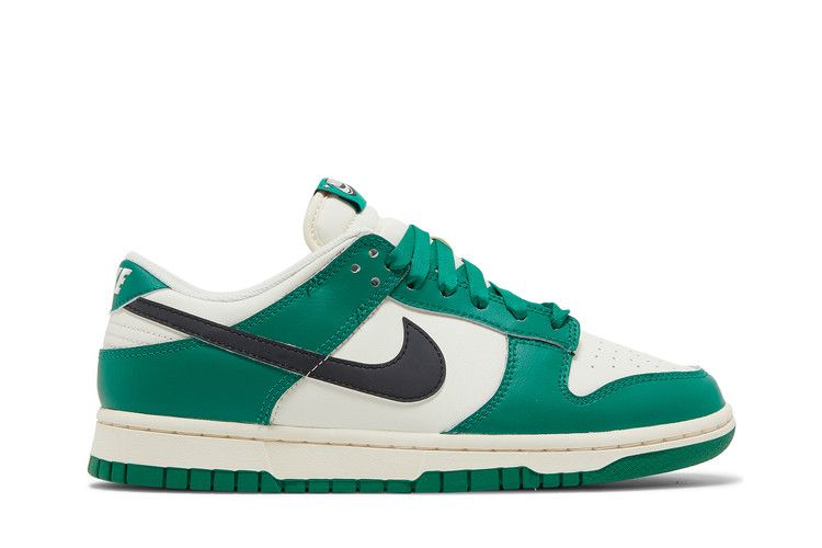 Nike Dunk Low SE 'Lottery Pack - Malachite' — Pale Ivory/Malachite/Pale Ivory/Black (2)