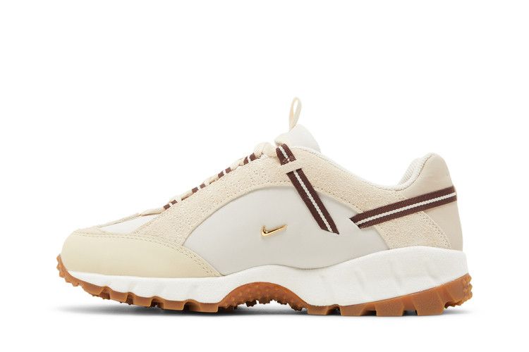 Jacquemus x Nike Wmns Air Humara LX 'Sail' — Light Bone/Gold/Sail