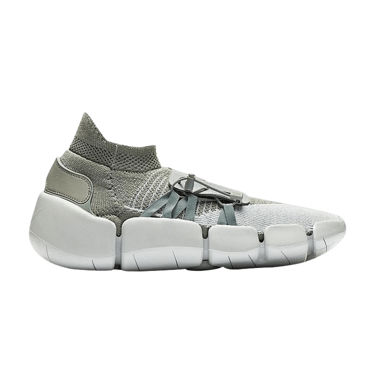 Nike Footscape Flyknit DM — Multi-Color
